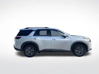 Nissan Pathfinder 2025 SV 4dr SUV