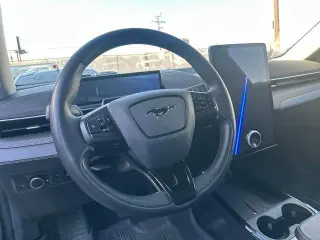 Ford Mustang Mach-E 2023 Premium 4dr SUV