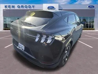 Ford Mustang Mach-E 2023 Premium 4dr SUV