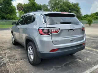Jeep Compass 2024 4x4 Latitude 4dr SUV