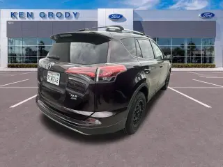 Toyota RAV4 2018 AWD XLE 4dr SUV