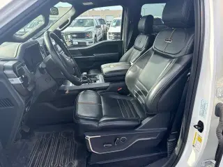 Ford F-150 2023 4x4 Platinum 4dr SuperCrew 5.5 ft. SB