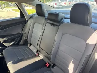 Volkswagen Jetta 2025 SE 4dr Sedán