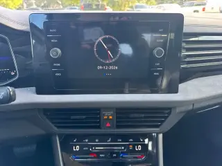 Volkswagen Jetta 2025 SE 4dr Sedán