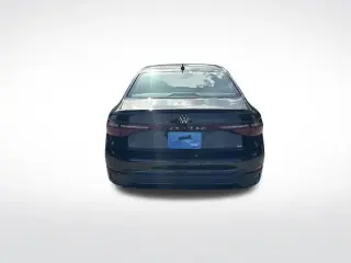 Volkswagen Jetta 2025 SE 4dr Sedán