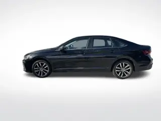 Volkswagen Jetta 2025 SE 4dr Sedán