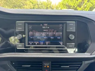 Volkswagen Jetta 2023 S 4p Sed 8A