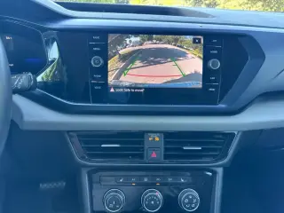 Volkswagen Taos 2023 SE 4dr SUV