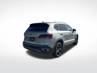 Volkswagen Taos 2023 SE 4dr SUV