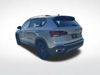 Volkswagen Taos 2023 SE 4dr SUV