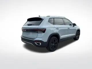 Volkswagen Taos 2025 SE 4dr SUV