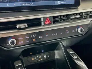 Kia Sorento 2024 S 4dr SUV