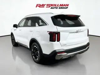 Kia Sorento 2024 S 4dr SUV