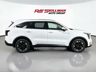 Kia Sorento 2024 S 4dr SUV