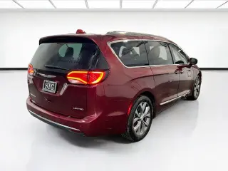 Chrysler Pacifica 2020 Limited 4dr Mini-Van