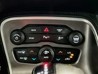 Dodge Challenger 2021 AWD SXT 2dr Coupe