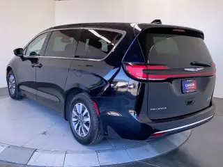 Chrysler Pacifica Híbrido enchufable 2024 Road Tripper 4dr Mini-Van
