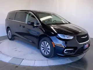 Chrysler Pacifica Híbrido enchufable 2024 Road Tripper 4dr Mini-Van