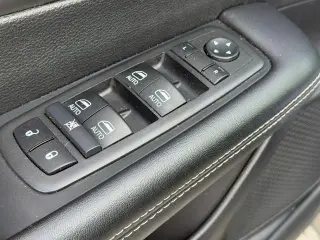 Chrysler Pacifica 2025 Select 4dr Mini-Van