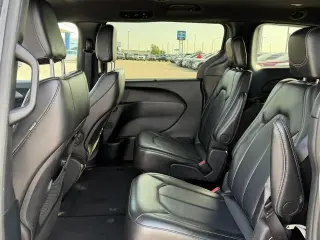 Chrysler Pacifica 2025 Select 4dr Mini-Van