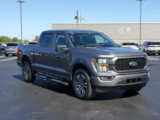 Ford F-150 2023 4x4 XL 4dr SuperCrew 5.5 ft. SB