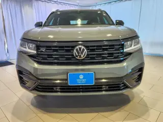 Volkswagen Atlas Cross Sport 2023 AWD SEL R-Line Black 4Motion 4dr SUV