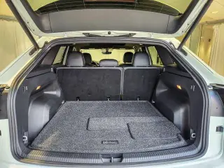 Volkswagen Atlas Cross Sport 2021 tracción en las cuatro ruedas V6 SE 4Motion 4p SUV con tecnología