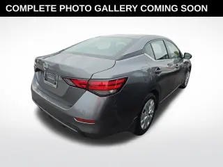 Sedán Nissan Sentra 2025 S 4 puertas