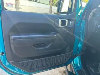 Jeep Wrangler 2024 4x4 Rubicon 4xe 4p SUV