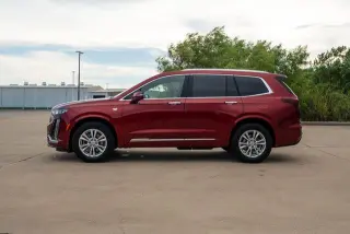Cadillac XT6 2023 Luxury SUV de 4 puertas