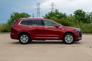 Cadillac XT6 2023 Luxury SUV de 4 puertas