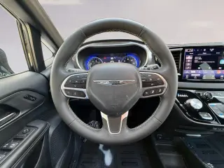 Chrysler Pacifica 2025 Select 4dr Mini-Van