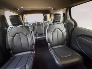Chrysler Pacifica 2025 Select 4dr Mini-Van