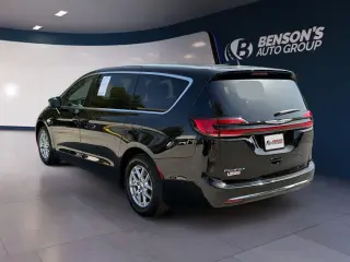 Chrysler Pacifica 2025 Select 4dr Mini-Van
