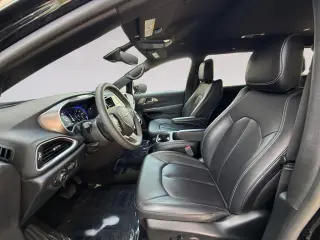 Chrysler Pacifica 2025 Select 4dr Mini-Van