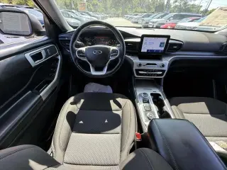 Ford Explorer 2023 AWD XLT 4dr SUV