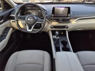 Nissan Altima 2025 2.5 SV 4dr Sedan