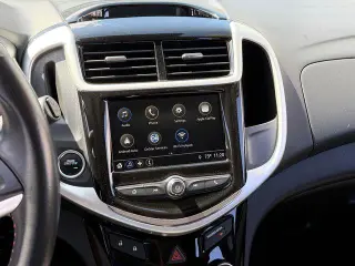 Chevrolet Sonic 2019 LT Auto 4p Hatchback