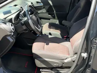 Chevrolet Sonic 2019 LT Auto 4p Hatchback