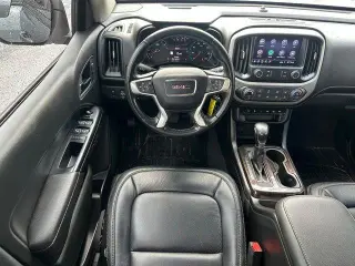 GMC Canyon 2022 4x4 Elevation 4dr Crew Cab 5 ft. SB