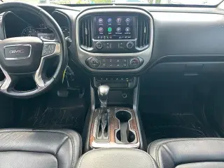 GMC Canyon 2022 4x4 Elevation 4dr Crew Cab 5 ft. SB