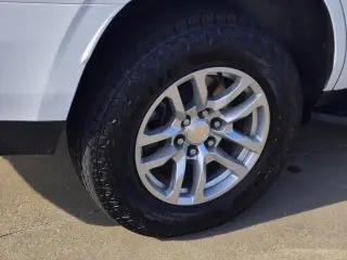 Chevrolet Tahoe 2024 4x2 LT 4p SUV