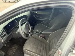 Volkswagen Jetta 2022 Sport 4p Sedan 6M