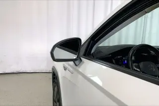 Volkswagen Taos 2023 S 4dr SUV