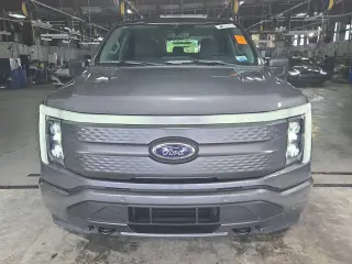 Ford F-150 Lightning 2023 AWD XLT 4dr SuperCrew 5.5 ft. SB