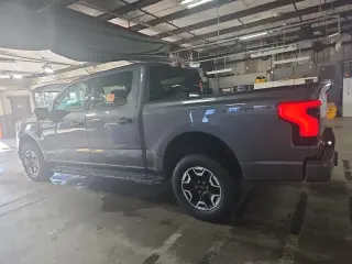 Ford F-150 Lightning 2023 AWD XLT 4dr SuperCrew 5.5 ft. SB