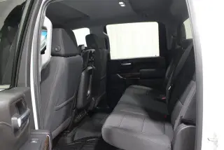 GMC Sierra 2500HD 2022 4x4 SLE 4dr Cabina de tripulación
