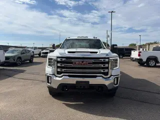 GMC Sierra 2500HD 2022 4x4 SLE 4dr Cabina de tripulación