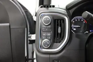GMC Sierra 2500HD 2022 4x4 SLE 4dr Cabina de tripulación