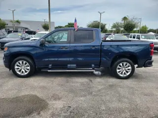 Chevrolet Silverado 1500 2022 4x2 Custom 4dr Crew Cab 5.8 ft. CB